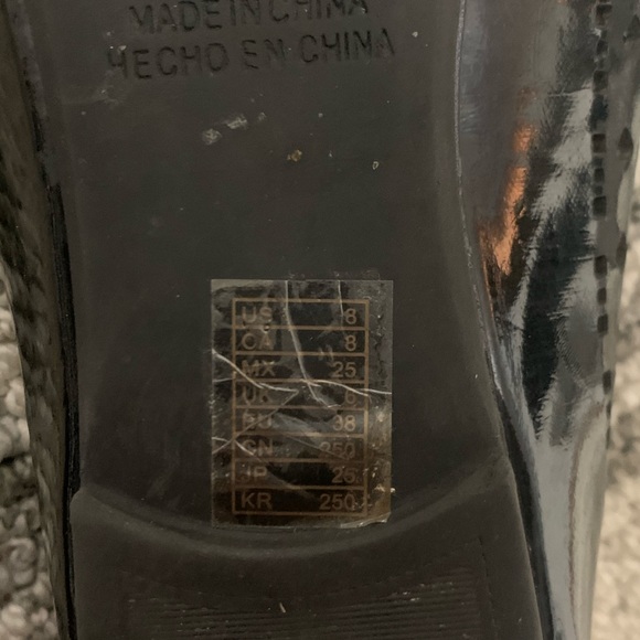 Black Flats - Picture 4 of 4